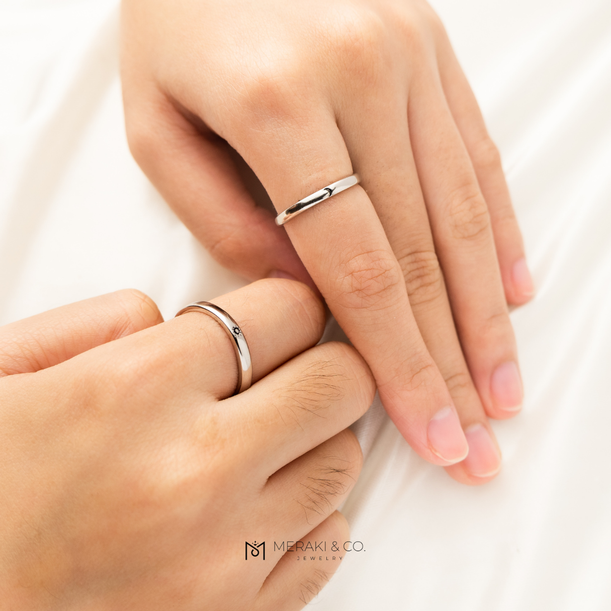Couple ring 2025 with hand